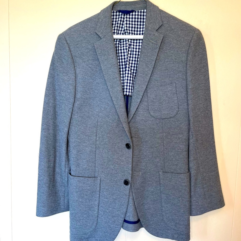 Gray suitcoat